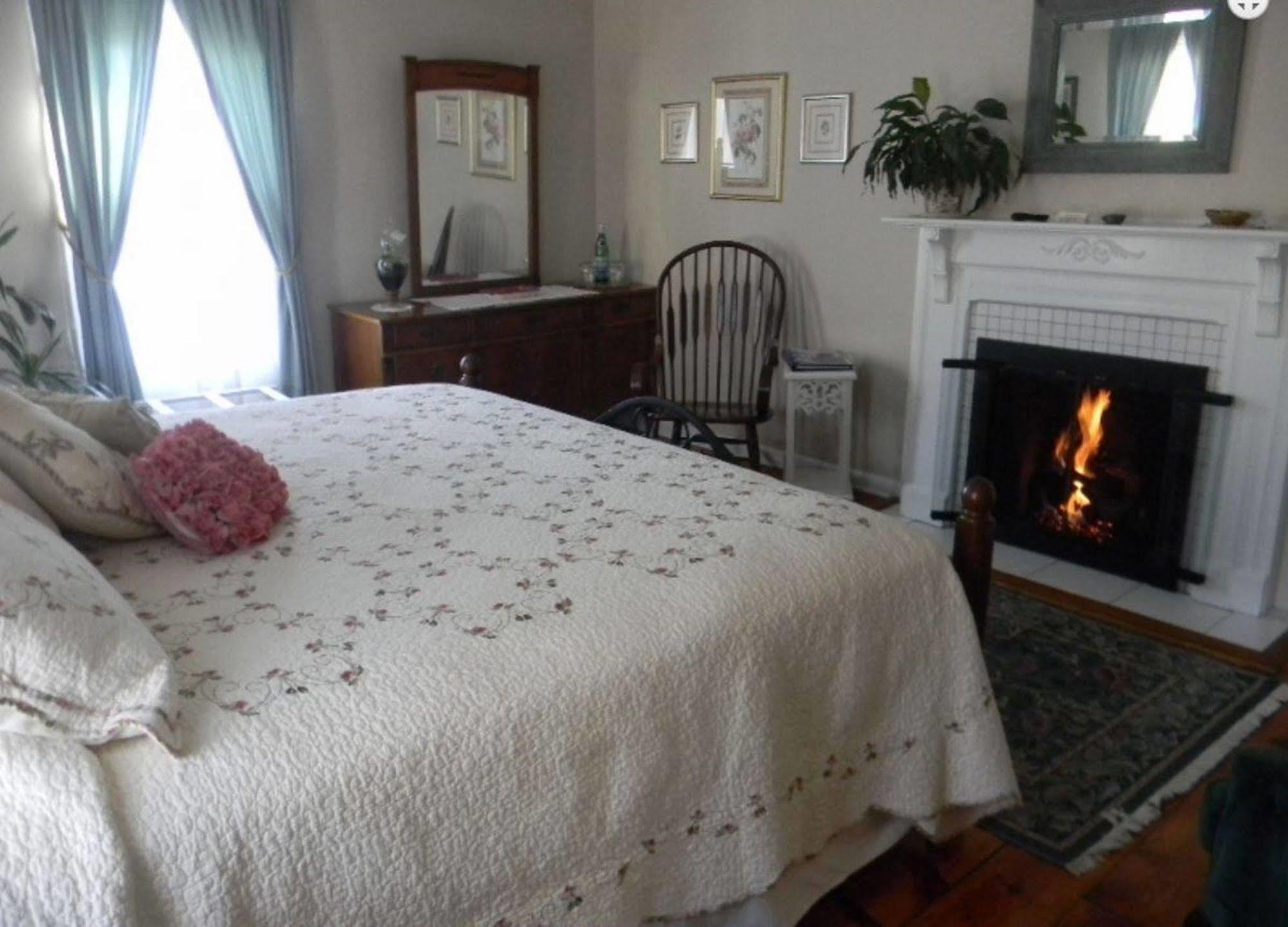 Harrington House Bed & Breakfast Milford Bagian luar foto