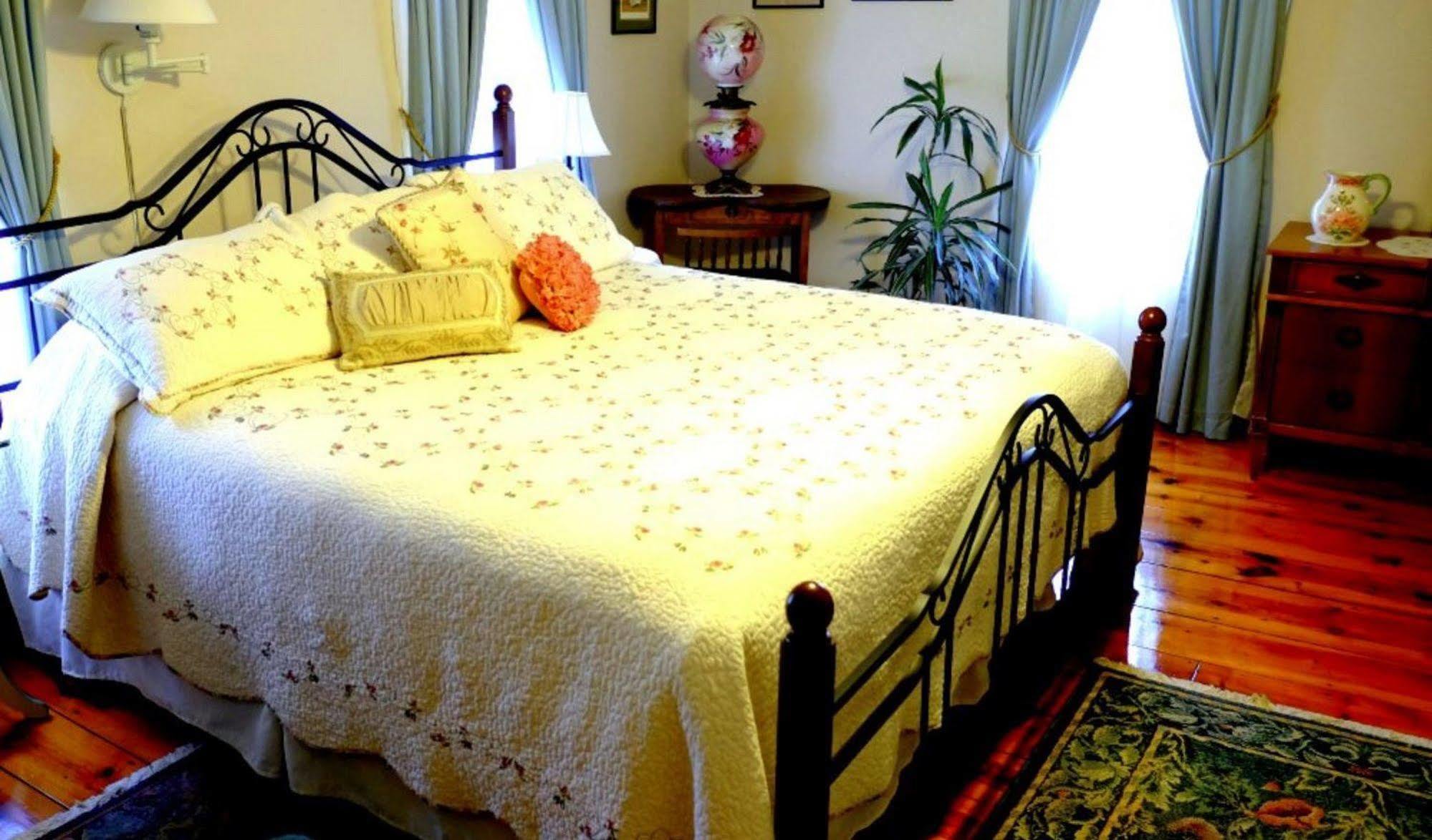 Harrington House Bed & Breakfast Milford Bagian luar foto